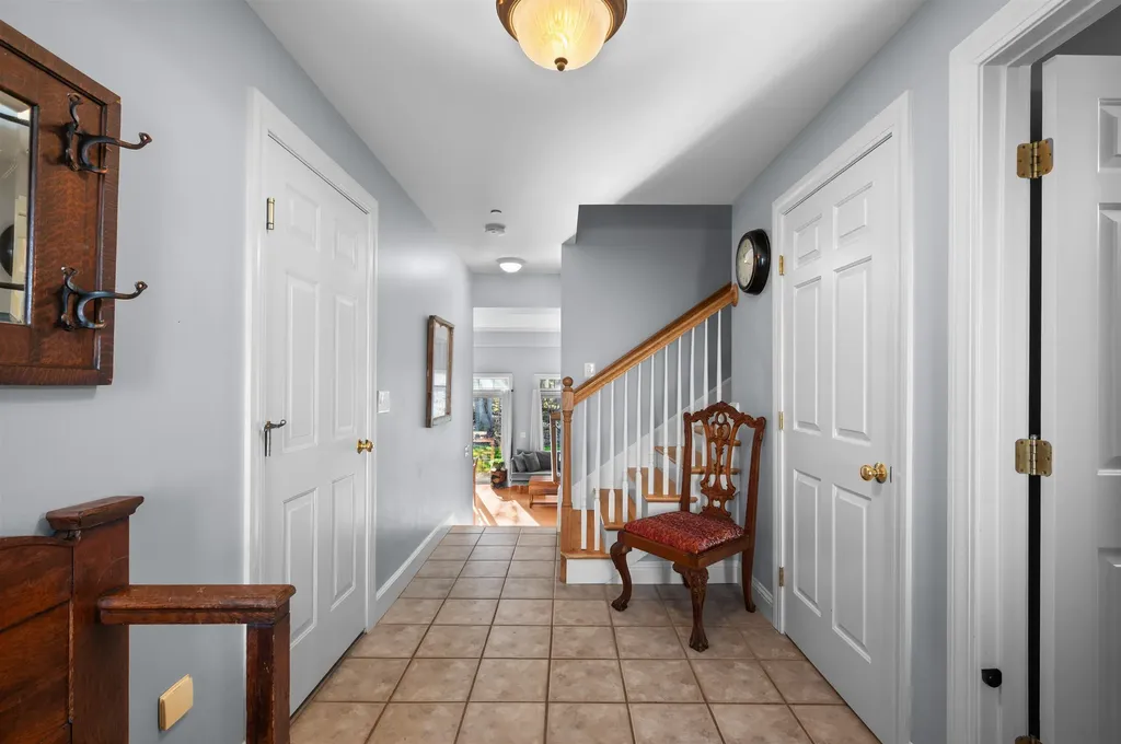 24 Deborah Lane Dover NH 03820