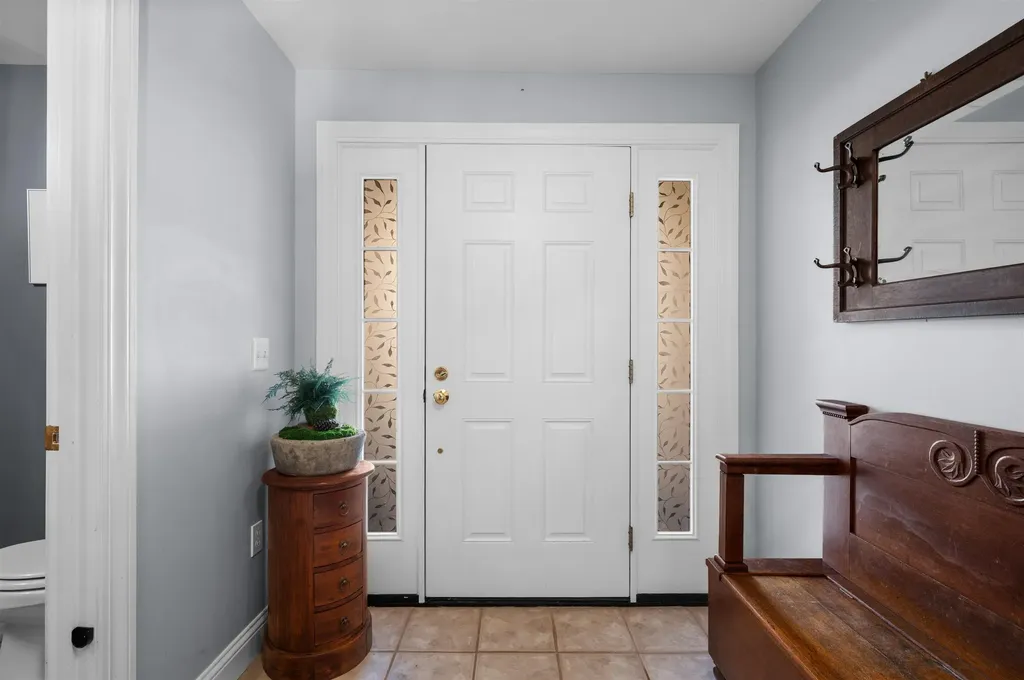 24 Deborah Lane Dover NH 03820