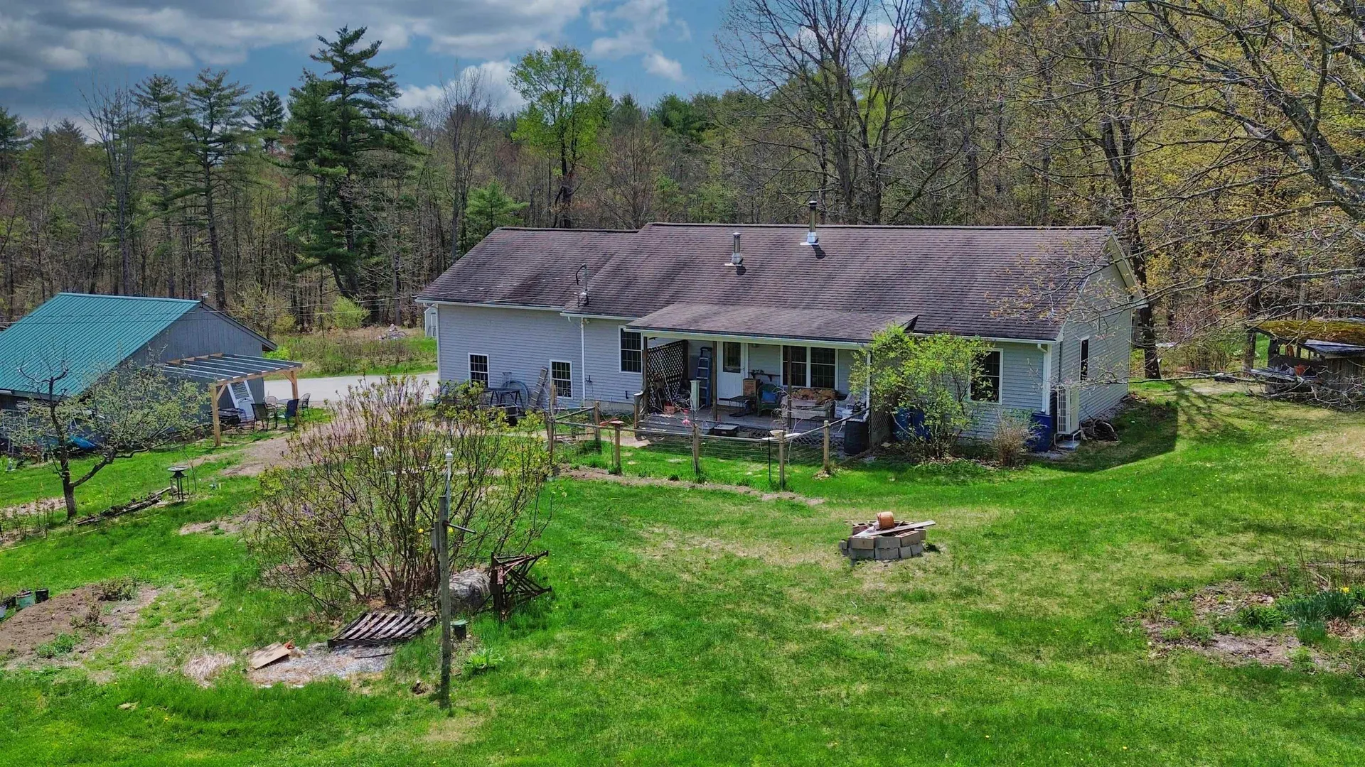 77 Old Turnpike Road Salisbury NH 03268