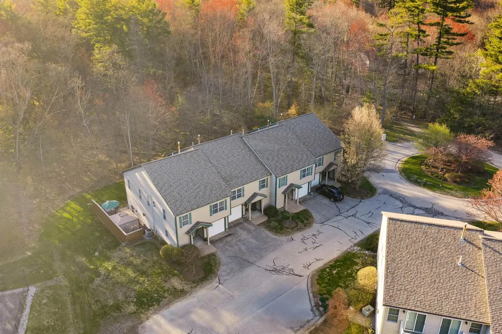 24 Deborah Lane Dover NH 03820