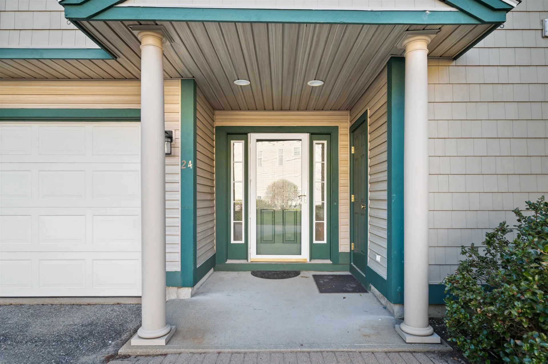 24 Deborah Lane Dover NH 03820
