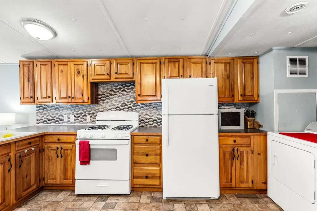 197 New Hillcrest Drive Greenville NH 03048