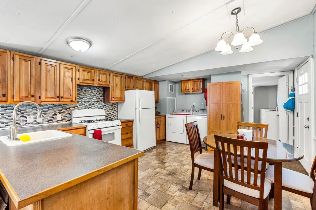 197 New Hillcrest Drive Greenville NH 03048