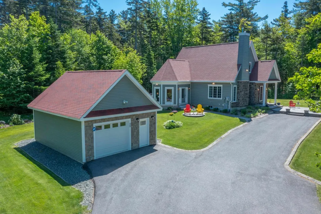 105 Loft Circle Campton NH 03223