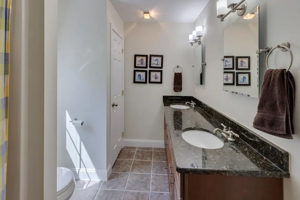 105 Loft Circle Campton NH 03223