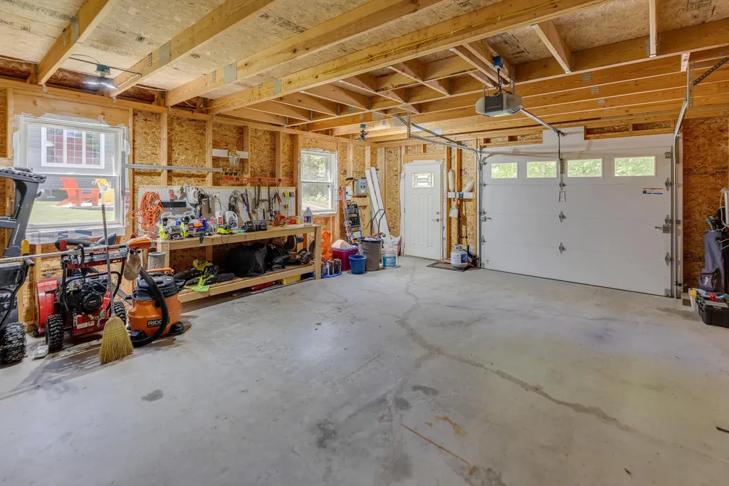 105 Loft Circle Campton NH 03223