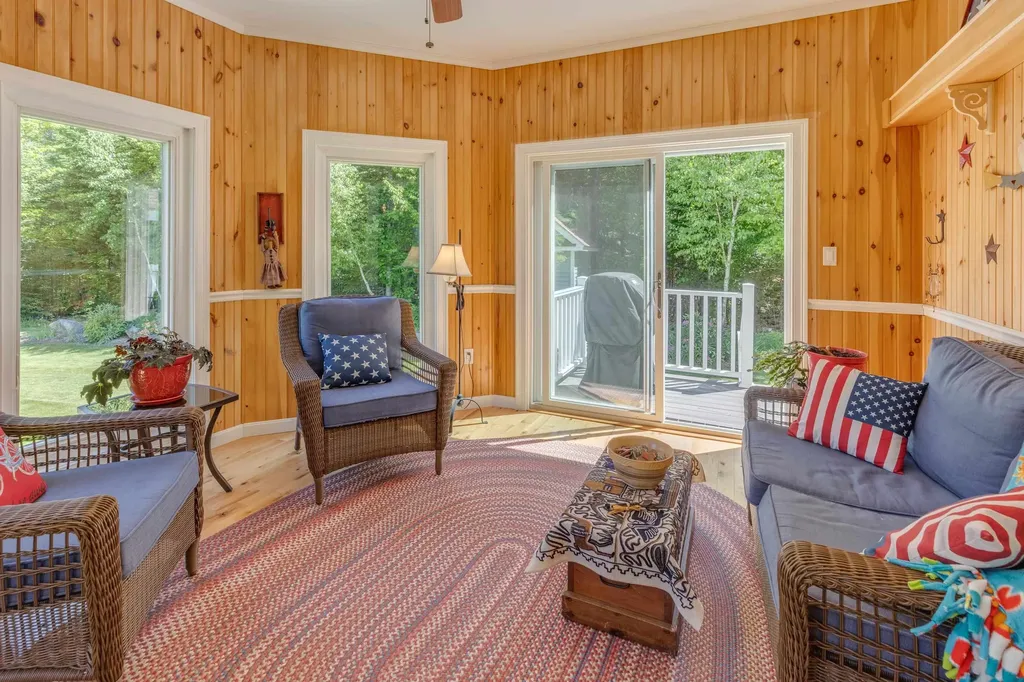 105 Loft Circle Campton NH 03223