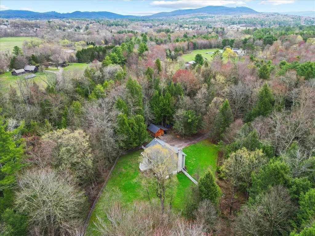 21 John Davis Drive Jericho VT 05465