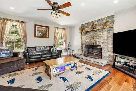 52 Newman Wilson Road Weare NH 03281