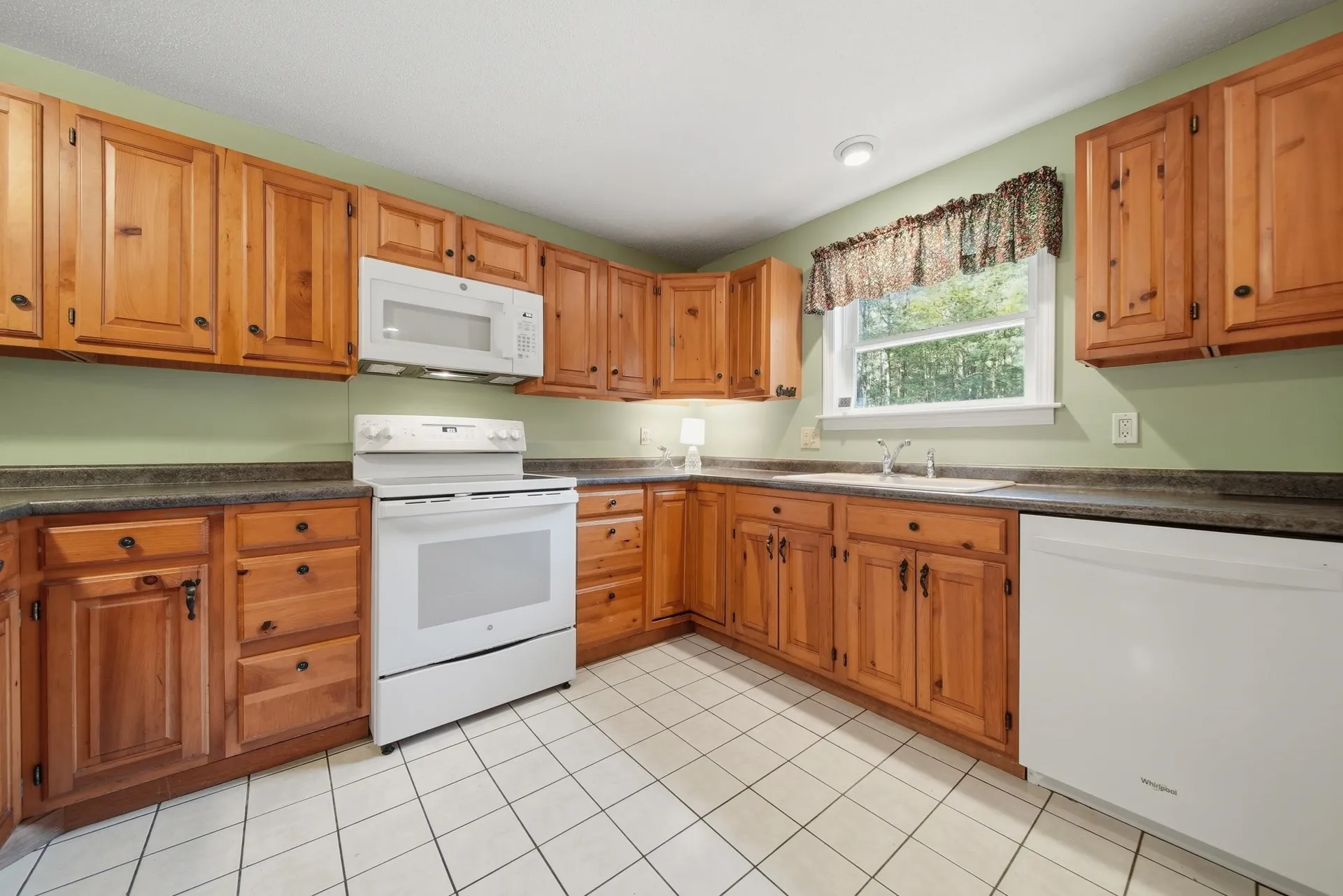 7 Picard Road Peterborough NH 03458