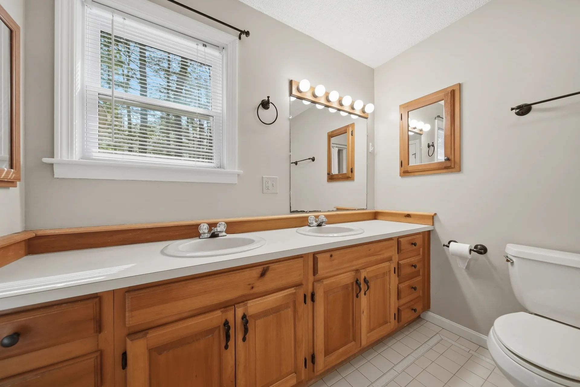 7 Picard Road Peterborough NH 03458