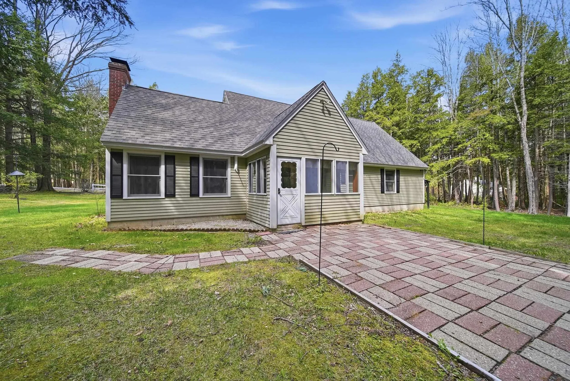 7 Picard Road Peterborough NH 03458
