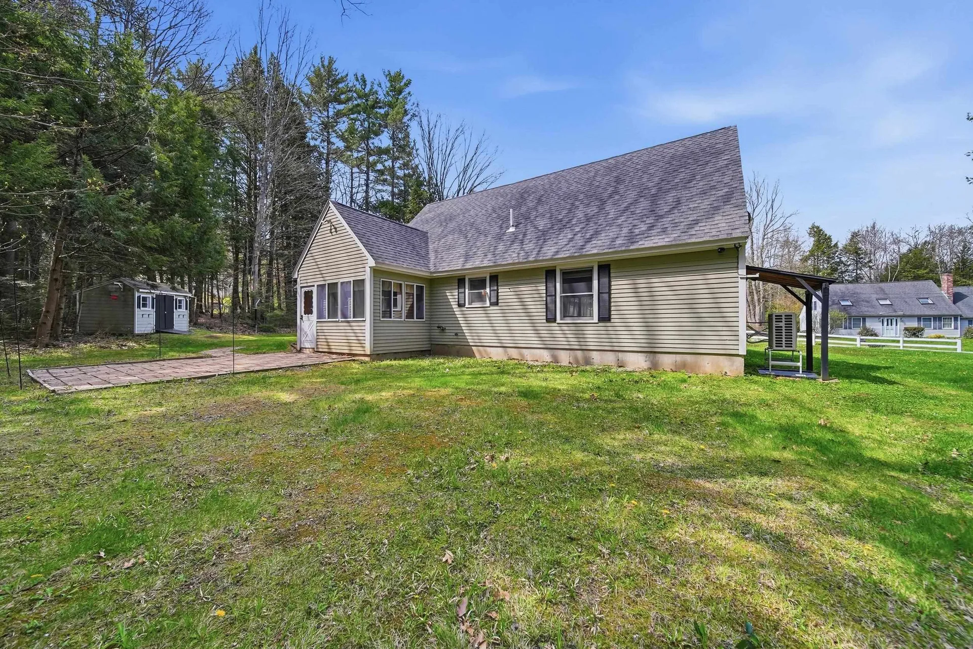 7 Picard Road Peterborough NH 03458