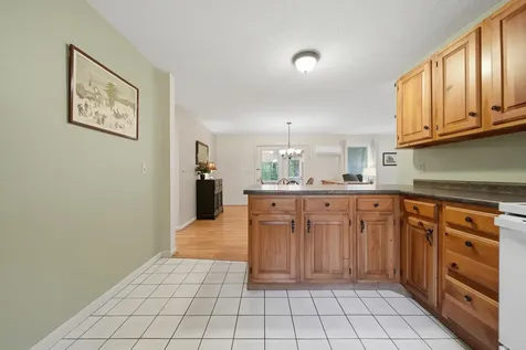 7 Picard Road Peterborough NH 03458
