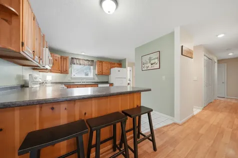 7 Picard Road Peterborough NH 03458