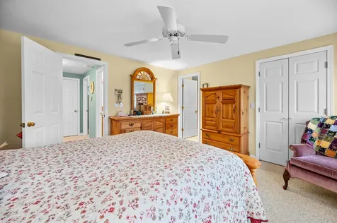 72 Wildersburg Common Barre Town VT 05461