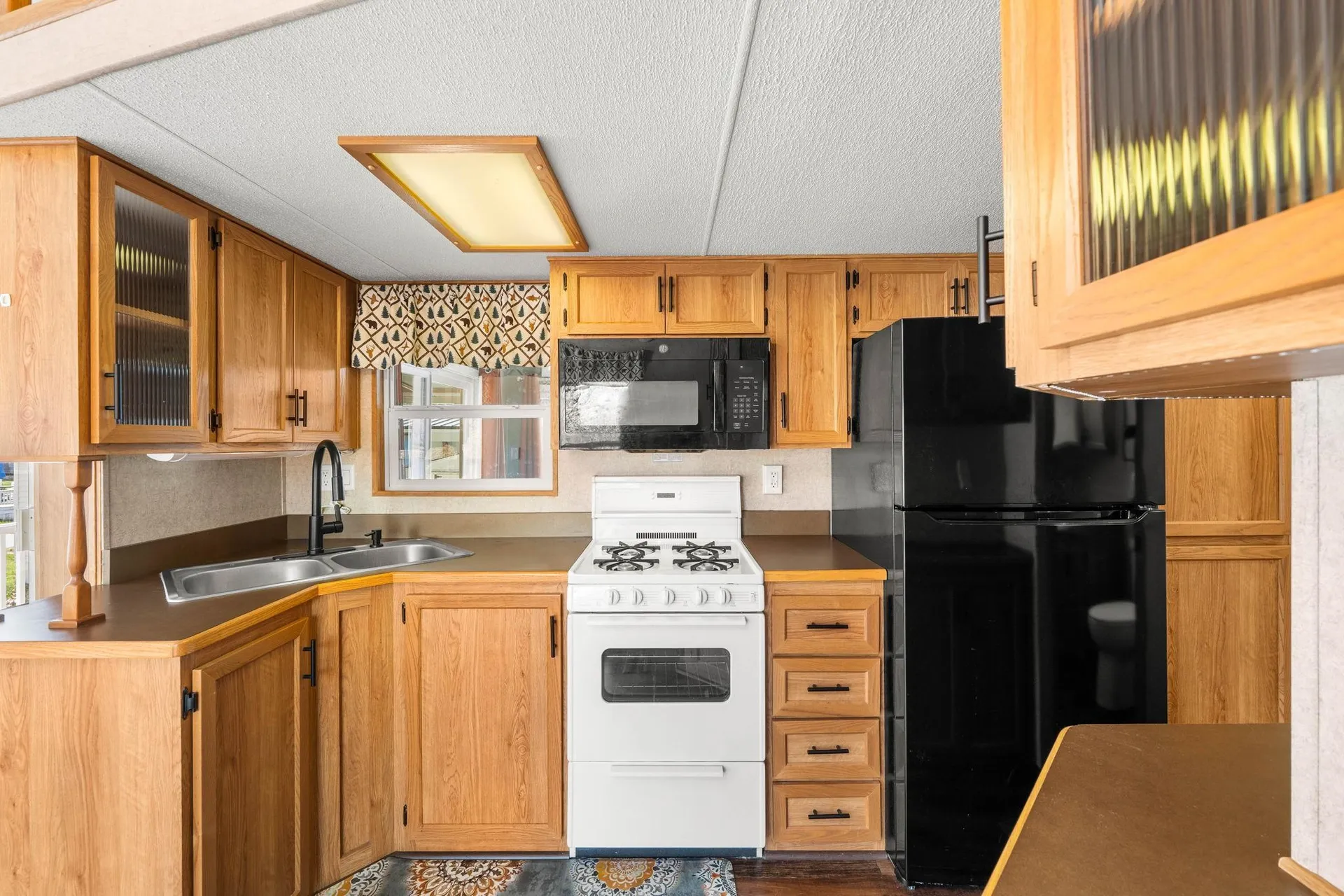 591 Weirs Boulevard Laconia NH 03246-1109