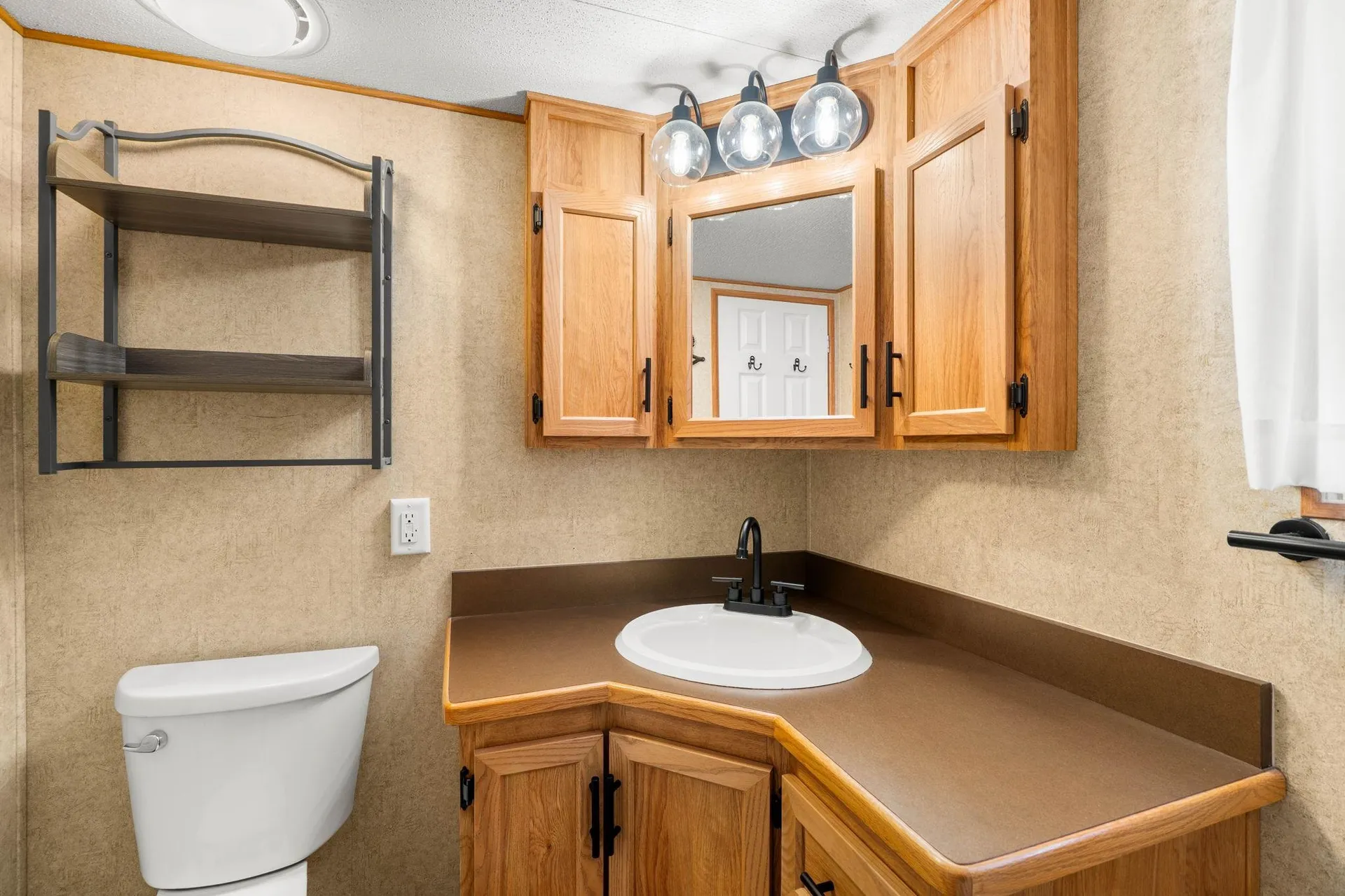 591 Weirs Boulevard Laconia NH 03246-1109
