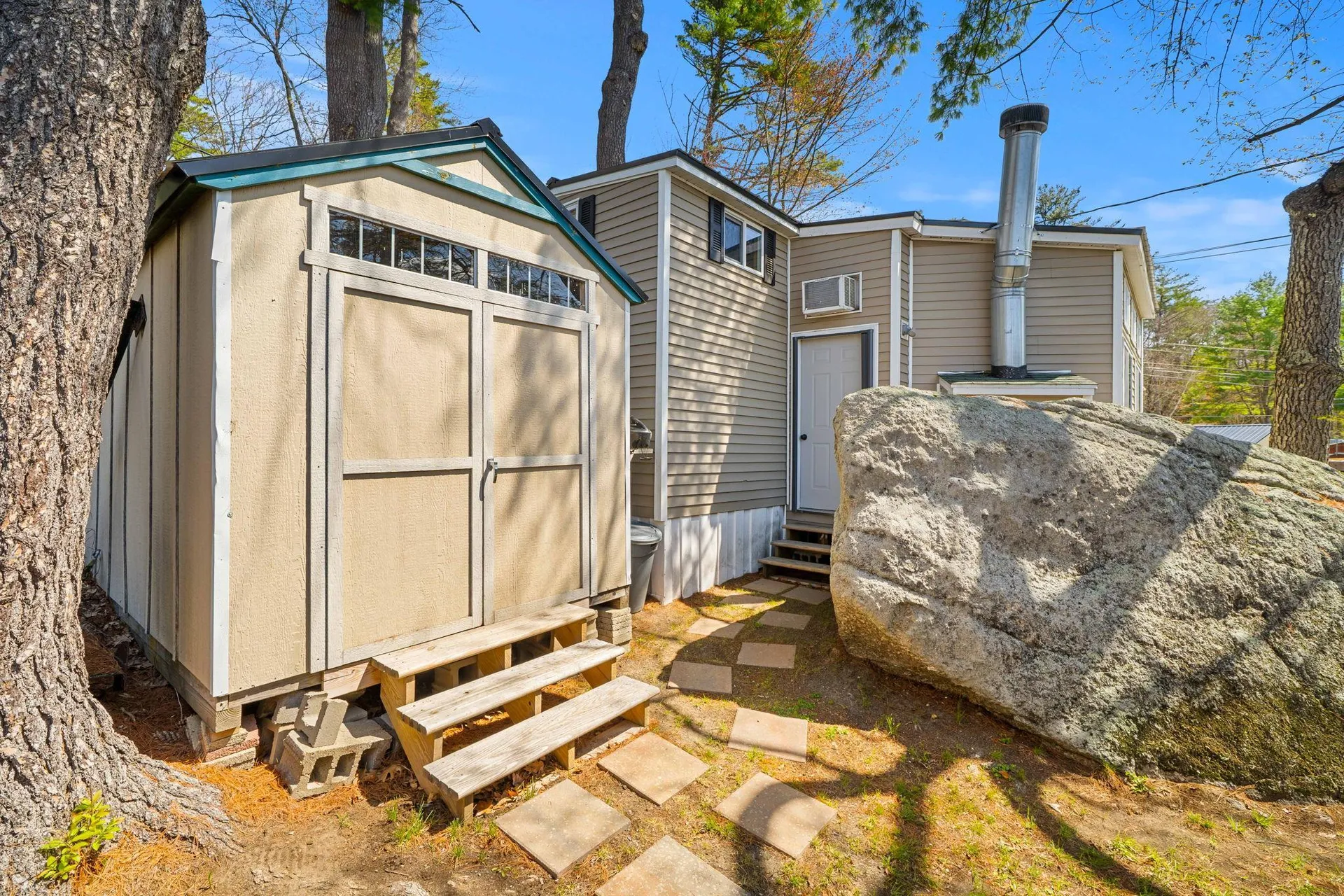 591 Weirs Boulevard Laconia NH 03246-1109