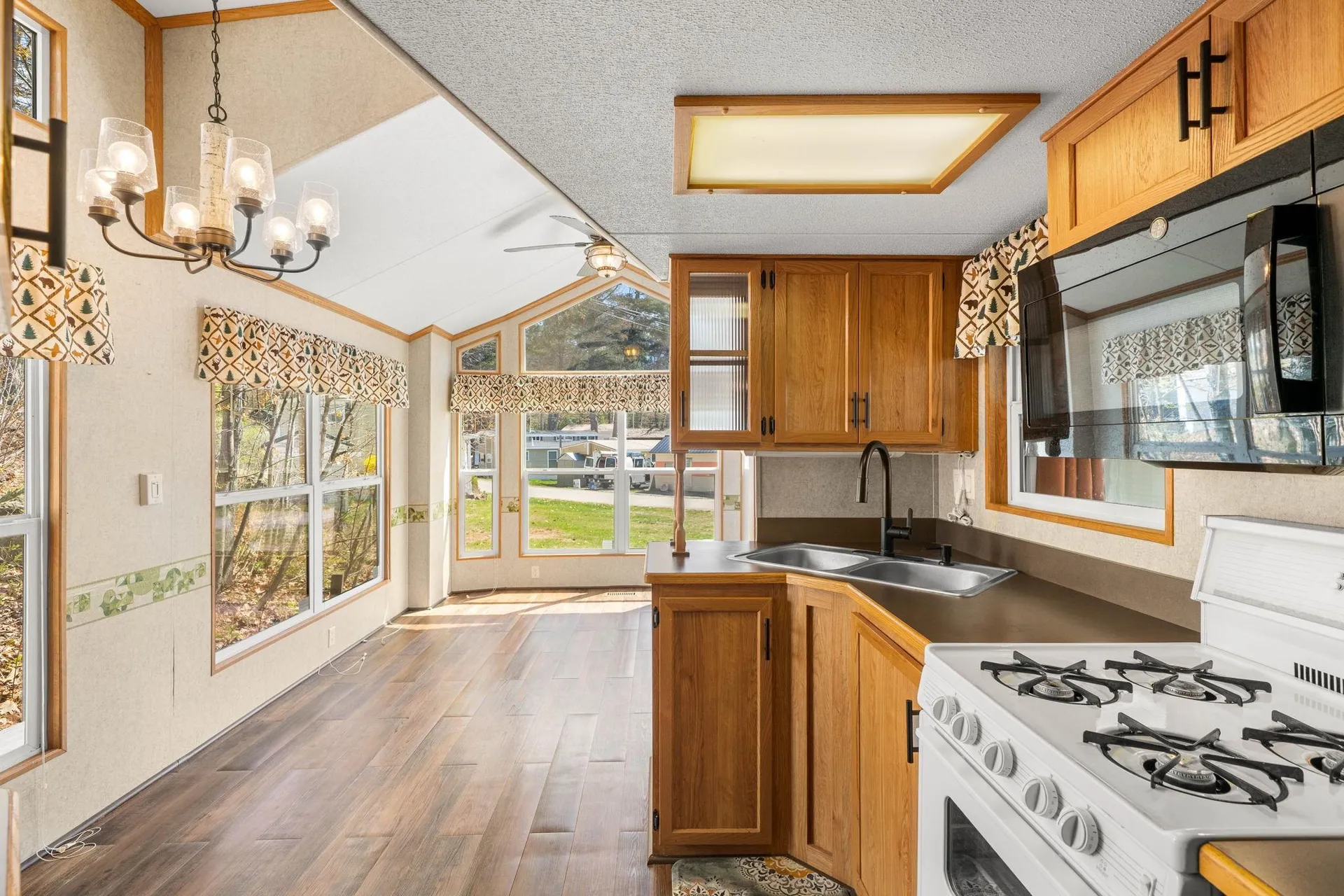 591 Weirs Boulevard Laconia NH 03246-1109