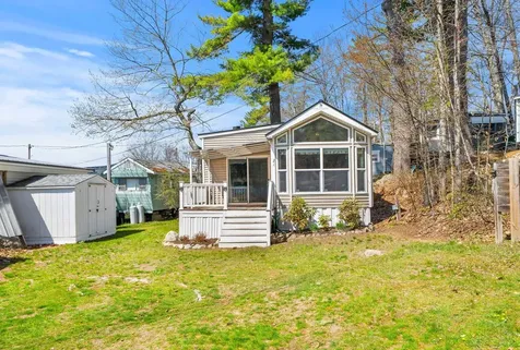 591 Weirs Boulevard Laconia NH 03246-1109