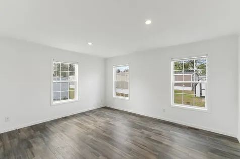 40 Pine Street Hinsdale NH 03451