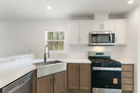 40 Pine Street Hinsdale NH 03451