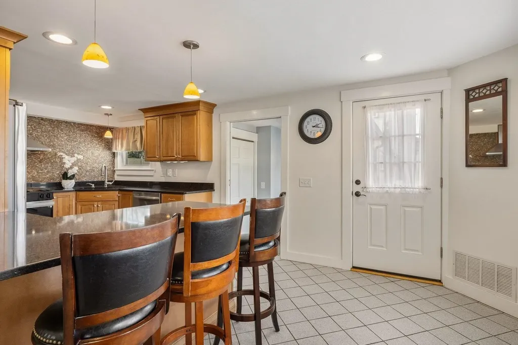 163 Ocean Road Portsmouth NH 03801