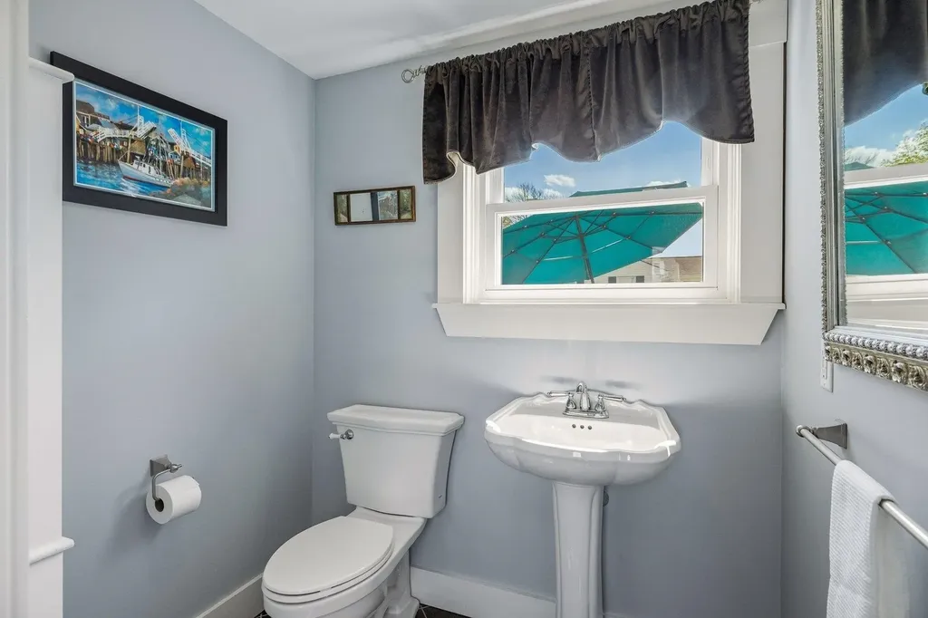 163 Ocean Road Portsmouth NH 03801