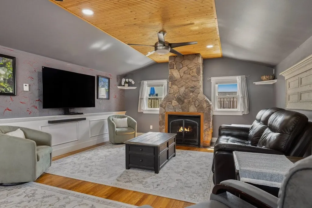 163 Ocean Road Portsmouth NH 03801