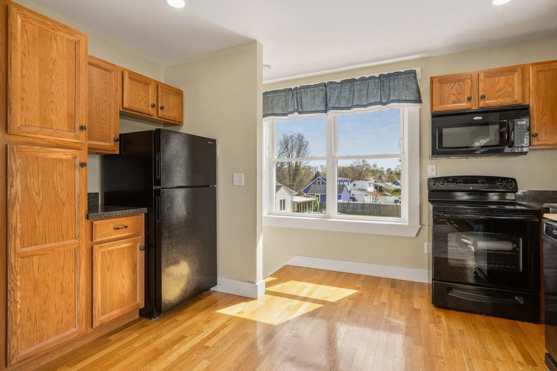 163 Ocean Road Portsmouth NH 03801
