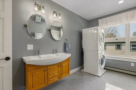 163 Ocean Road Portsmouth NH 03801