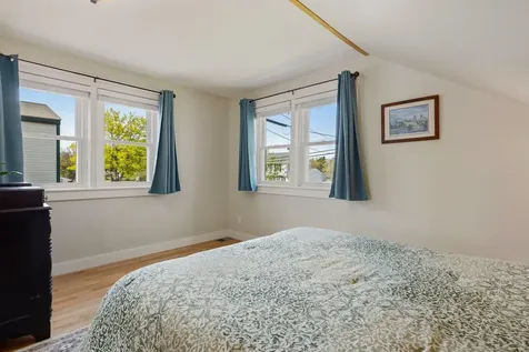 163 Ocean Road Portsmouth NH 03801