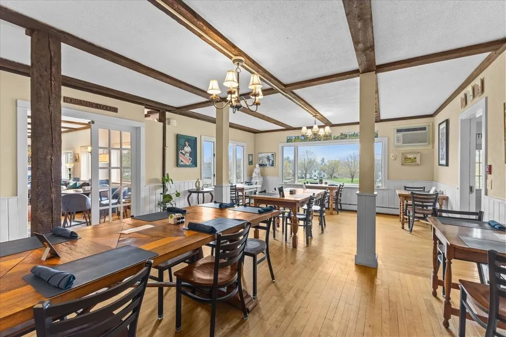 717 Maple Street Stowe VT 05672