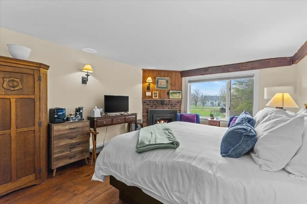 717 Maple Street Stowe VT 05672