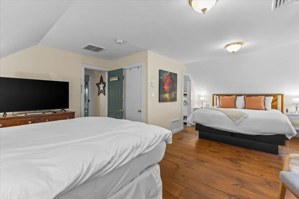 717 Maple Street Stowe VT 05672