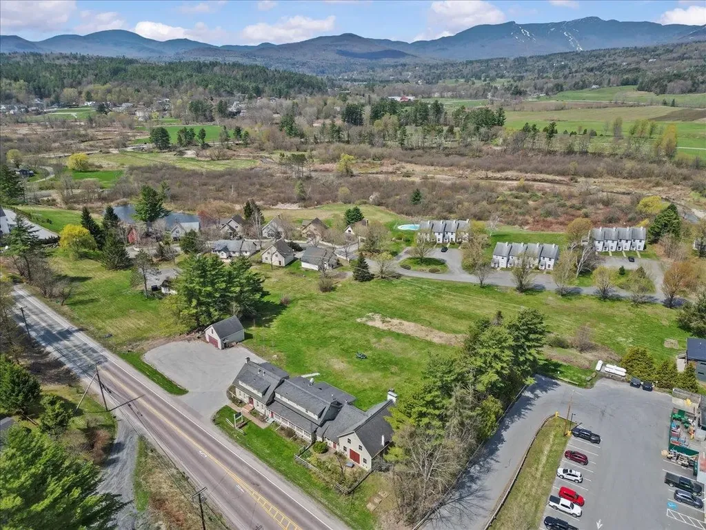 717 Maple Street Stowe VT 05672