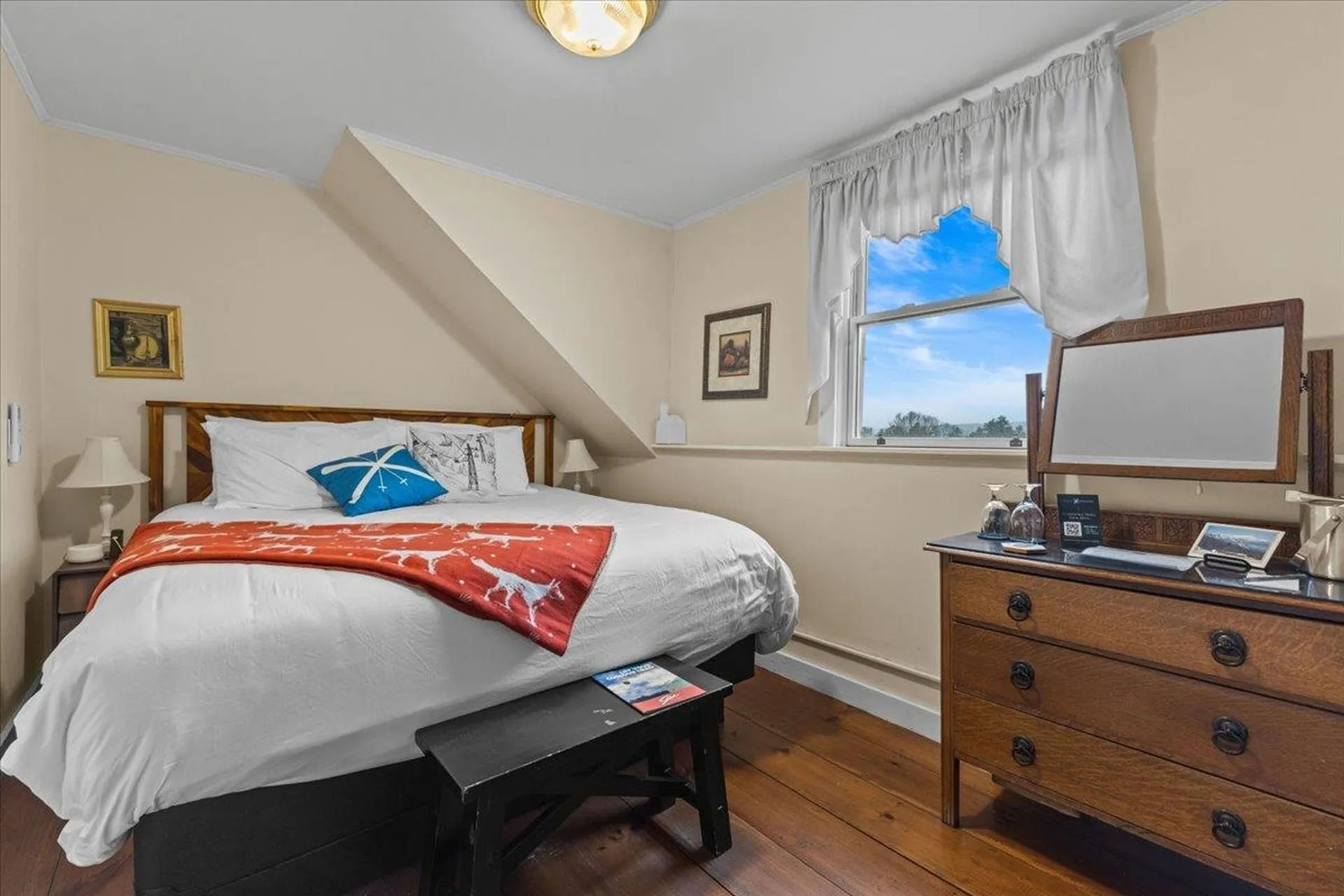717 Maple Street Stowe VT 05672