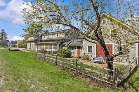 717 Maple Street Stowe VT 05672