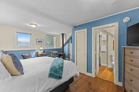 717 Maple Street Stowe VT 05672