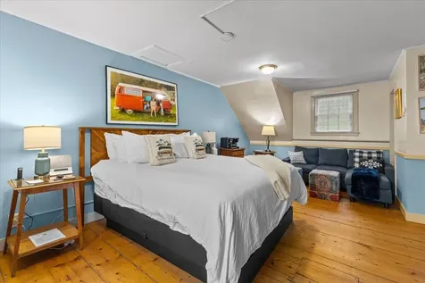 717 Maple Street Stowe VT 05672