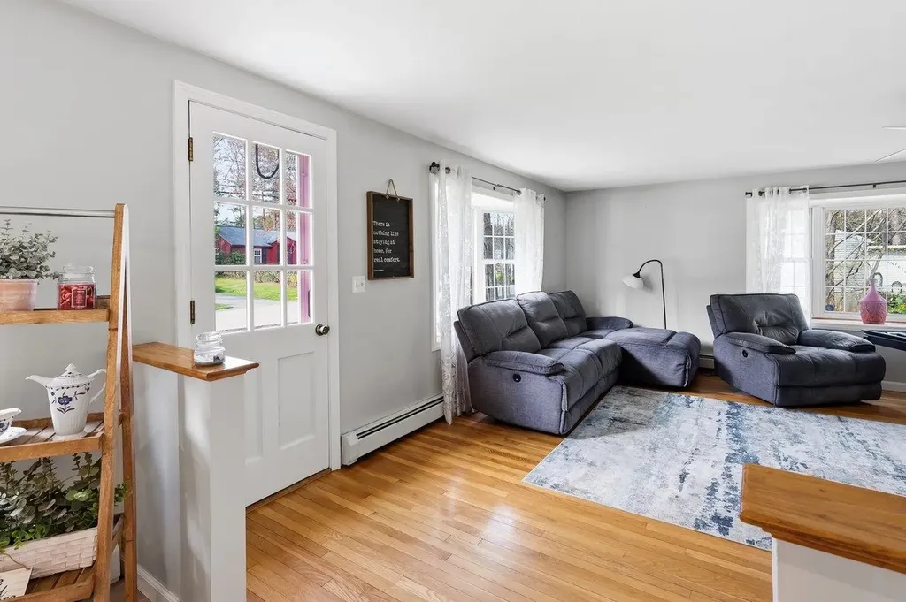 21 Gary Lane Exeter NH 03833