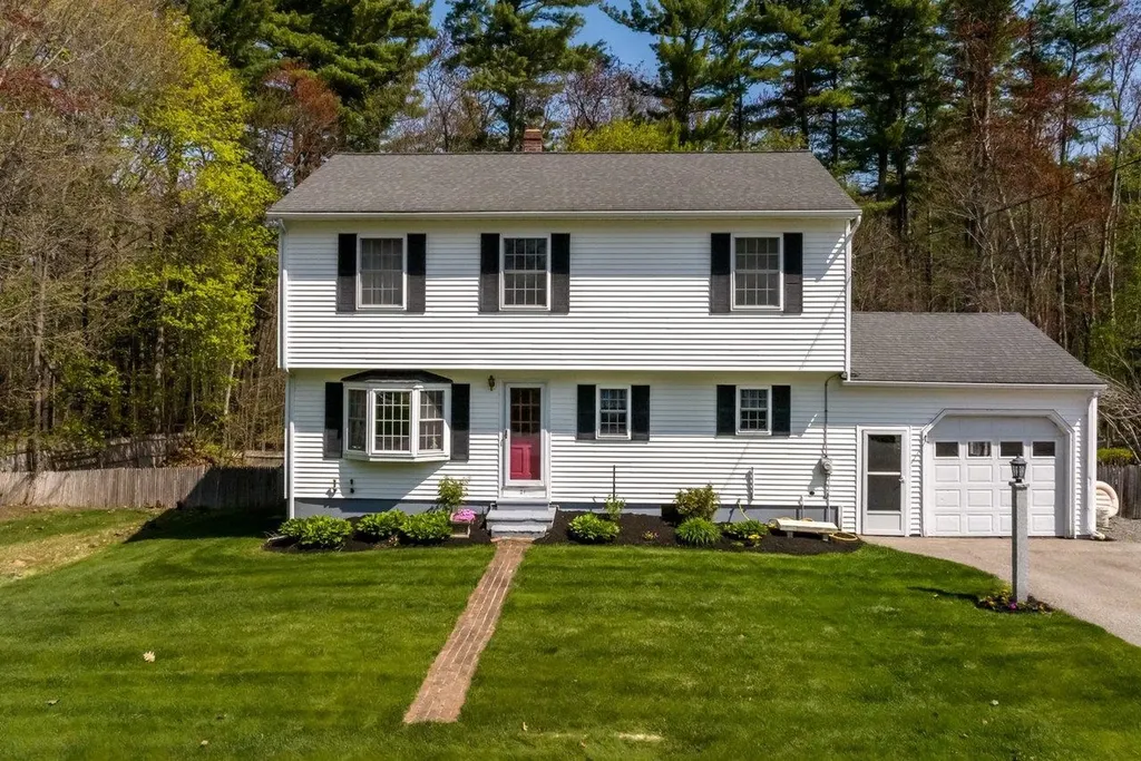 21 Gary Lane Exeter NH 03833