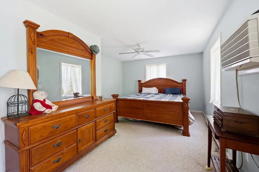 21 Gary Lane Exeter NH 03833