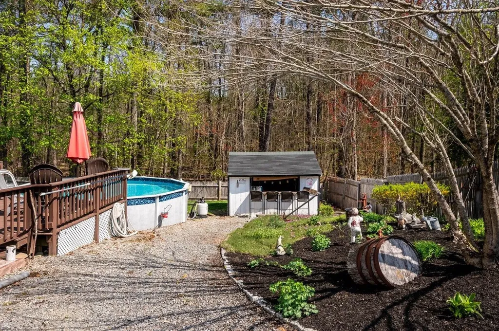 21 Gary Lane Exeter NH 03833