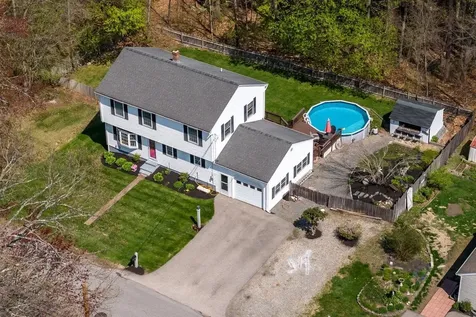 21 Gary Lane Exeter NH 03833