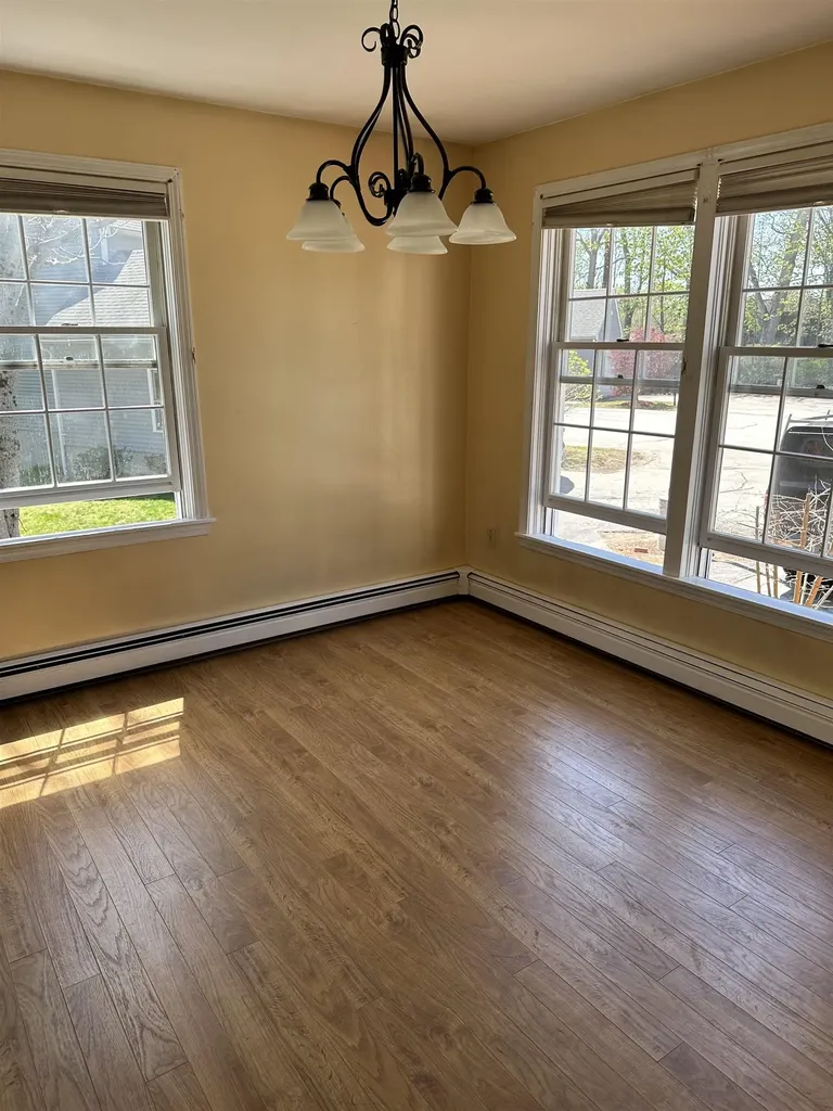 18 Sullivan Court Salem NH 03079