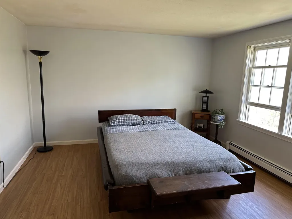 18 Sullivan Court Salem NH 03079