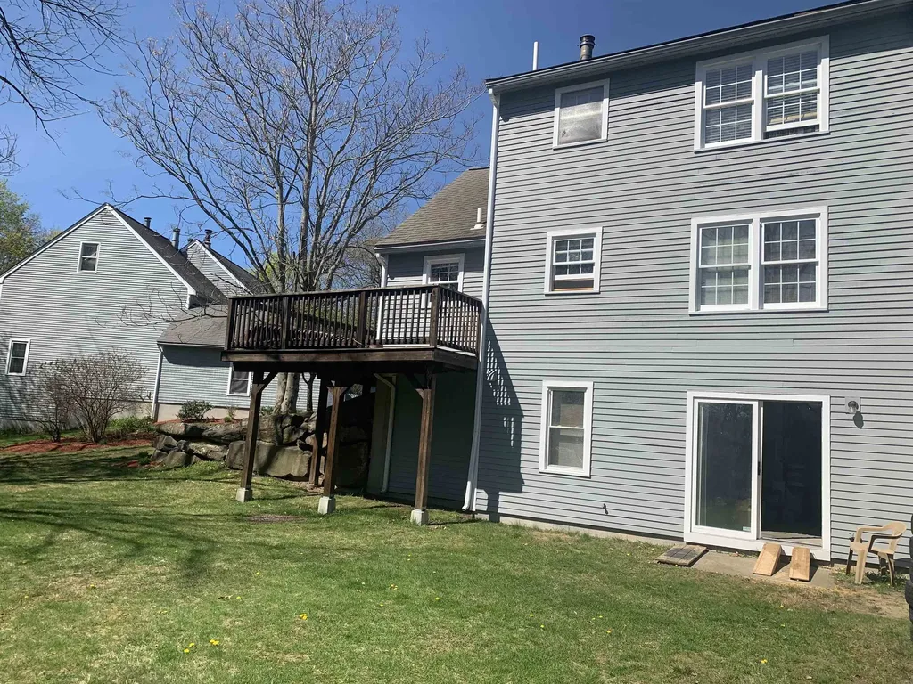 18 Sullivan Court Salem NH 03079