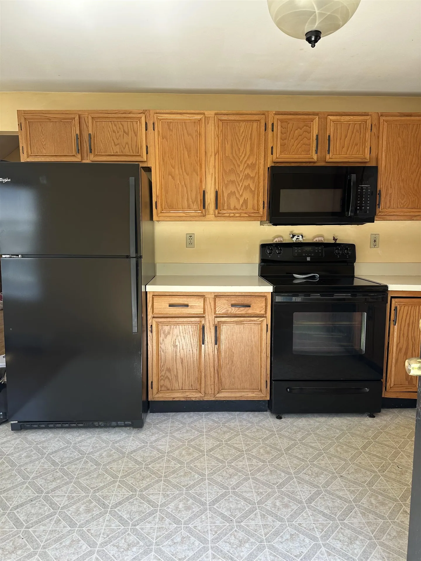 18 Sullivan Court Salem NH 03079